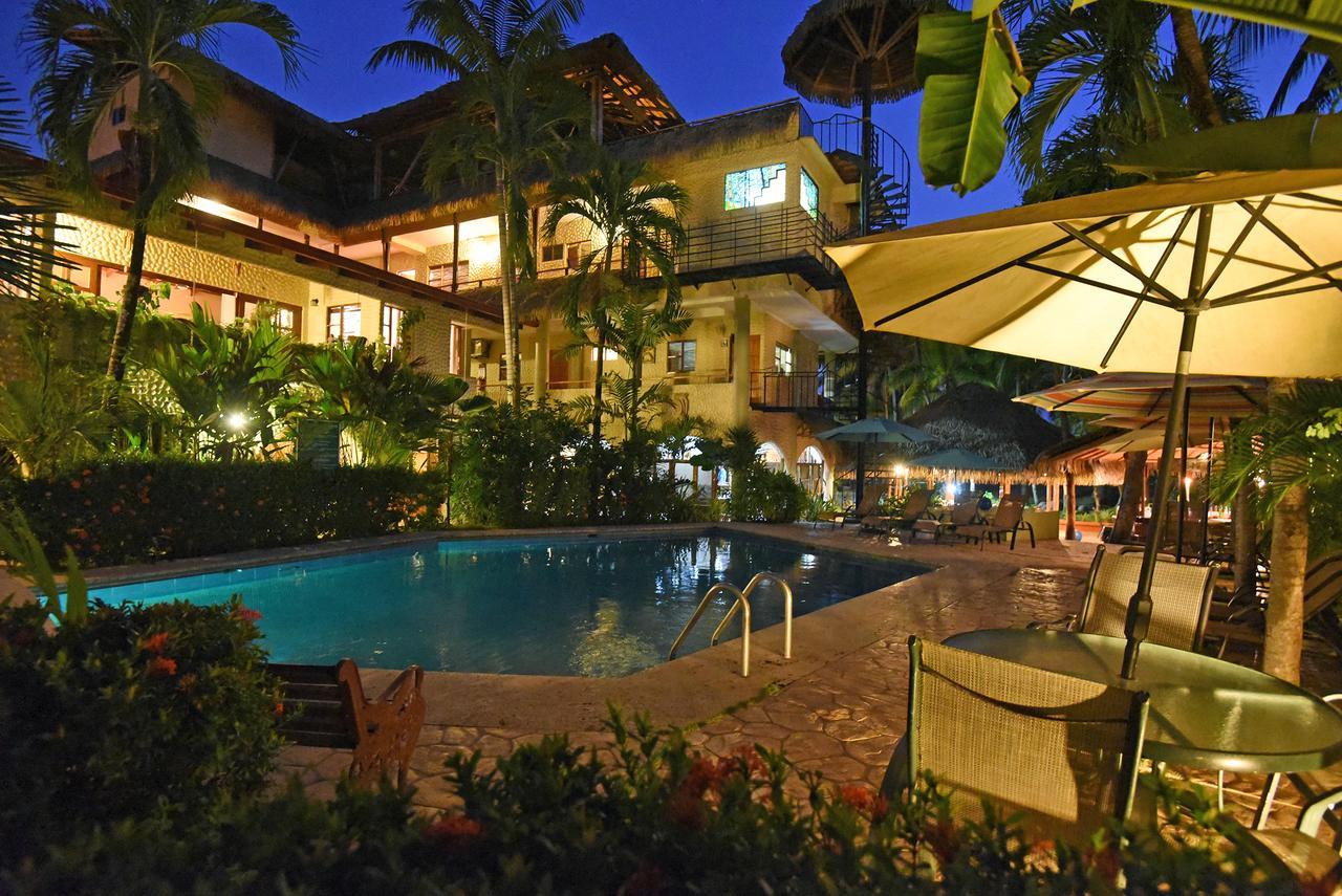 Hotel Canciones Del Mar - Beachfront Jaco Exterior photo