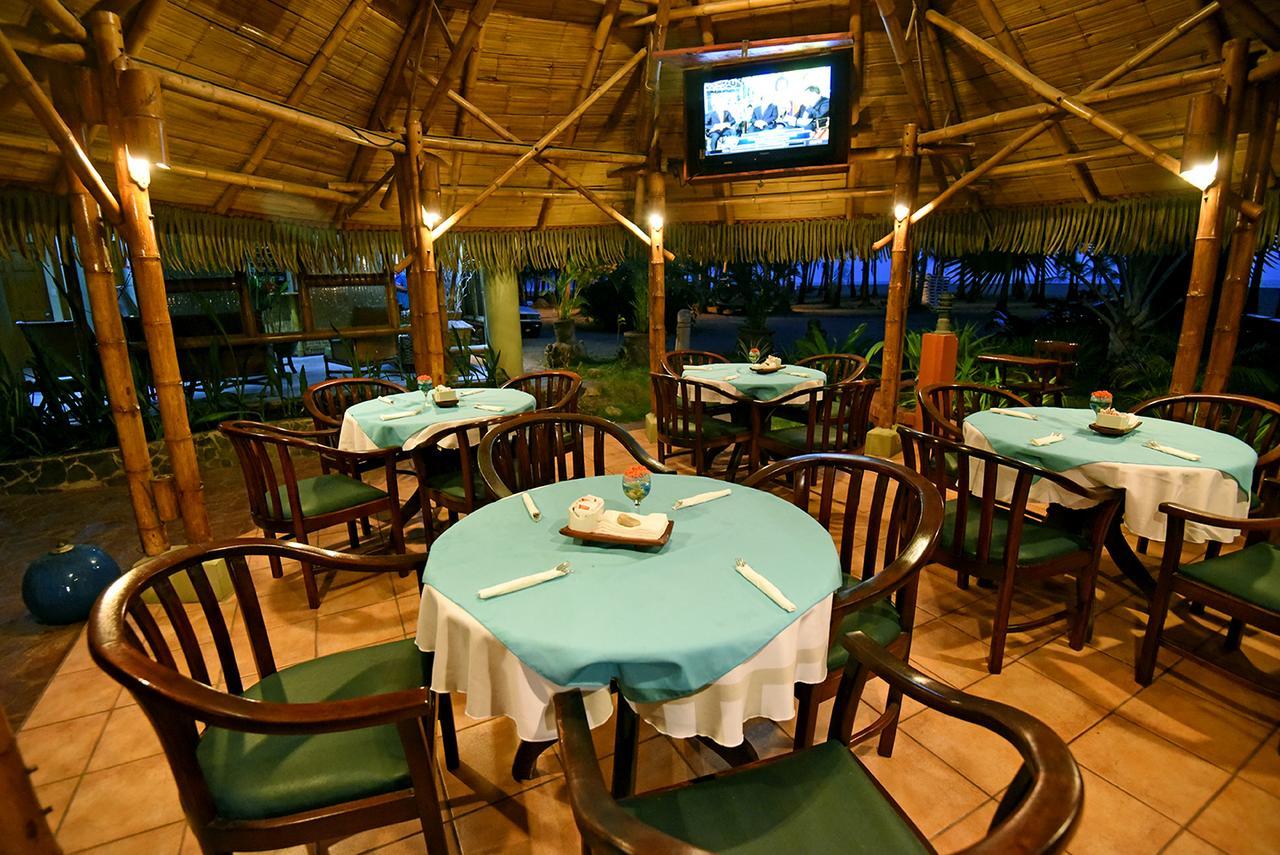 Hotel Canciones Del Mar - Beachfront Jaco Exterior photo