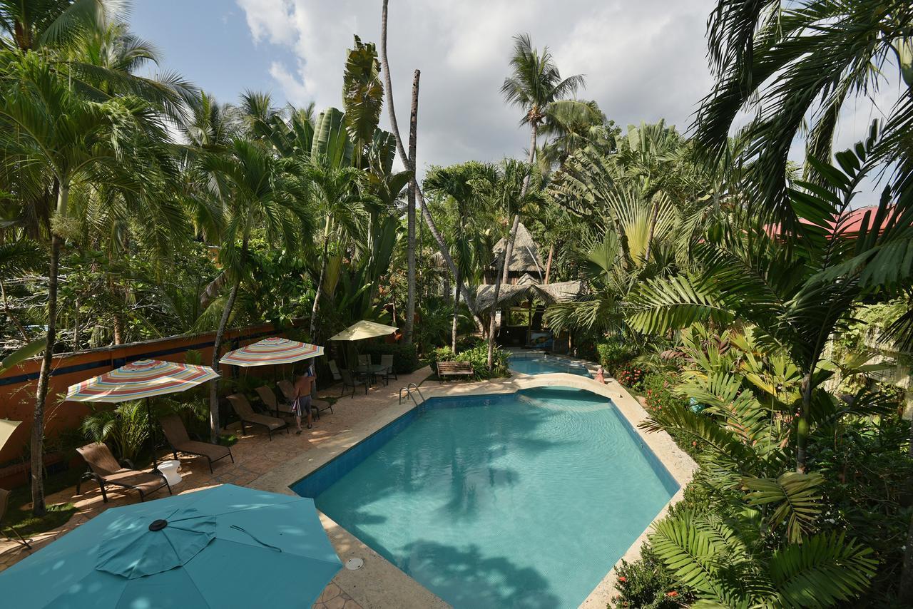 Hotel Canciones Del Mar - Beachfront Jaco Exterior photo
