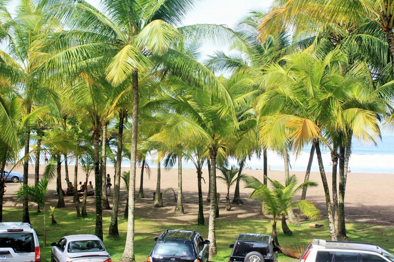 Hotel Canciones Del Mar - Beachfront Jaco Exterior photo