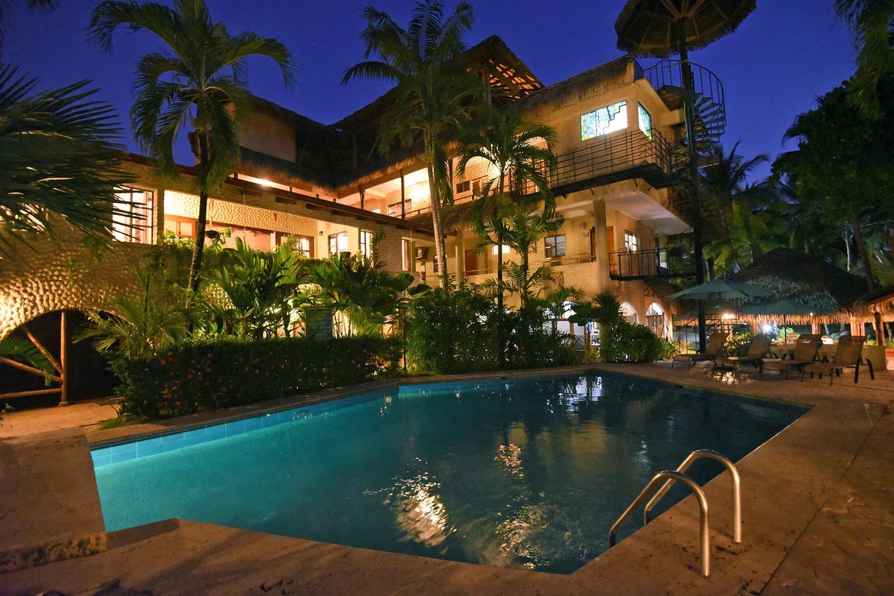 Hotel Canciones Del Mar - Beachfront Jaco Exterior photo