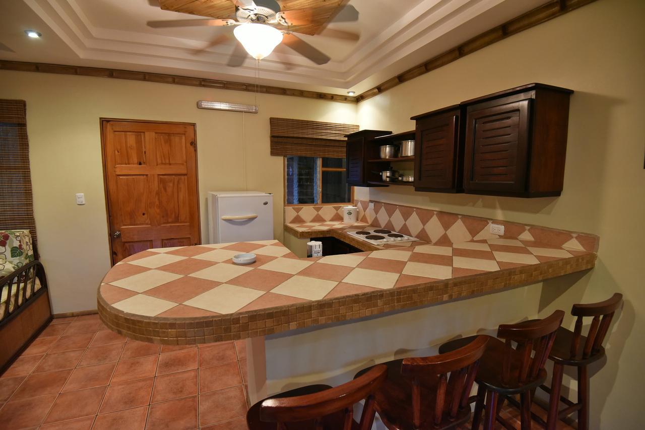 Hotel Canciones Del Mar - Beachfront Jaco Room photo