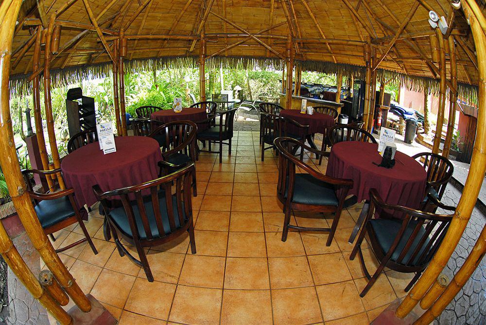 Hotel Canciones Del Mar - Beachfront Jaco Exterior photo